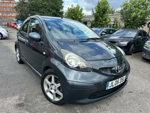 Toyota AYGO  1.0 VVT-i + Hatchback 5dr Petrol MultiMode Euro 4 
