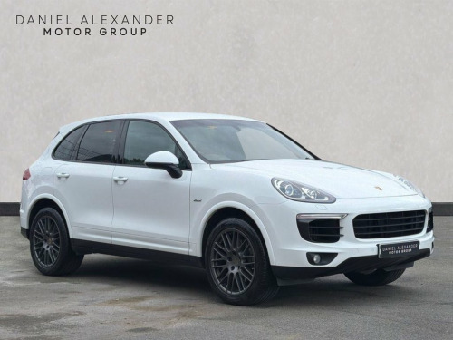 Porsche Cayenne  3.0 TD V6 Platinum Edition SUV 5dr Diesel Tiptroni