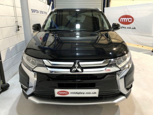Mitsubishi Outlander DI-D 3
