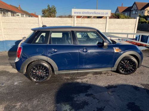 MINI Hatch  1.5 5-Door Hatch Cooper Seven Edition