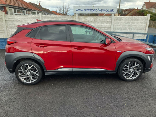 Hyundai Kona  1.6 h-GDi Premium