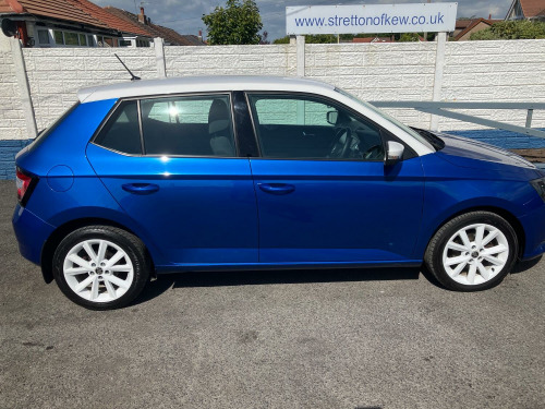 Skoda Fabia  1.0 TSI Colour Edition