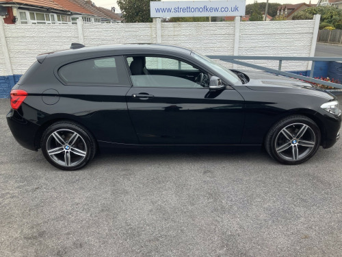 BMW 1 Series  1.5 118i Sport 3-door