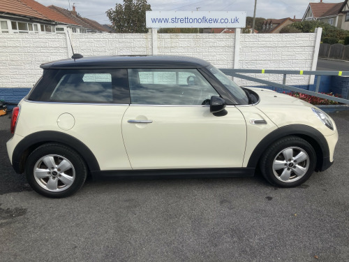MINI Hatch  1.5 Cooper 3-Door Hatch