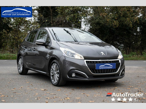 Peugeot 208  1.2 PureTech Signature Hatchback 5dr Petrol Manual