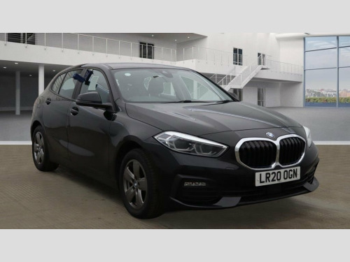 BMW 1 Series  1.5 118i SE Hatchback 5dr Petrol Manual Euro 6 (s/
