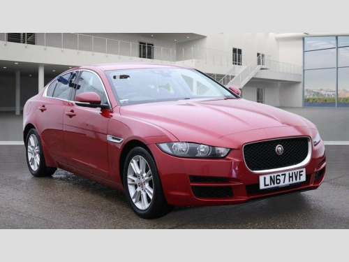 Jaguar XE  2.0i Prestige Saloon 4dr Petrol Auto Euro 6 (s/s) 