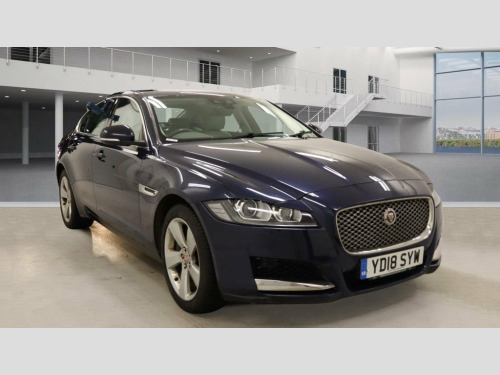 Jaguar XF  2.0i Portfolio Saloon 4dr Petrol Auto Euro 6 (s/s) 