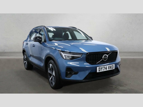 Volvo XC40  2.0 B3 MHEV Plus Dark SUV 5dr Petrol Hybrid DCT Au 