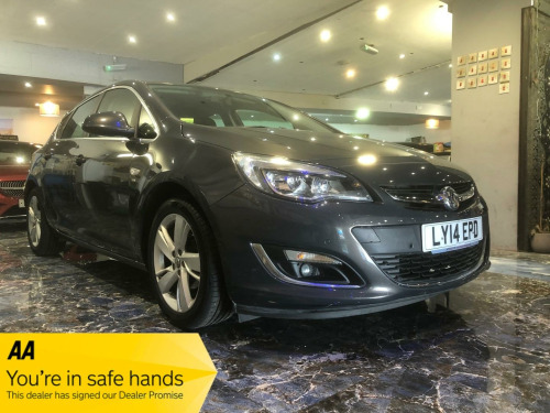 Vauxhall Astra  1.6 16v SRi Auto Euro 5 5dr