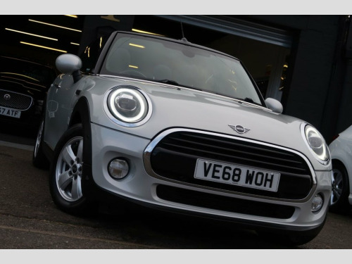 MINI Convertible  1.5 Cooper Classic Convertible 2dr Petrol Steptron