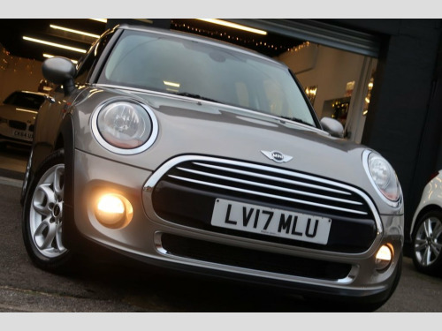 MINI Hatch  1.5 Cooper Hatchback 5dr Petrol Auto Euro 6 (s/s) 