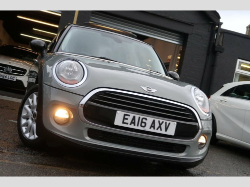 MINI Hatch  1.5 Cooper Hatchback 5dr Petrol Auto Euro 6 (s/s) 