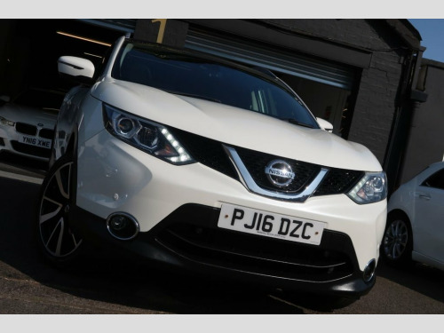 Nissan Qashqai  1.2 DIG-T Tekna SUV 5dr Petrol Manual 2WD Euro 6 (