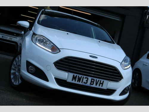 Ford Fiesta  1.6 Titanium Hatchback 5dr Petrol Powershift Euro 