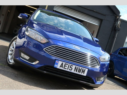 Ford Focus  1.6 Titanium Hatchback 5dr Petrol Powershift Euro 