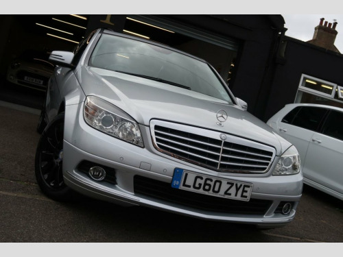 Mercedes-Benz C-Class C250 1.8 C250 BlueEfficiency Elegance Saloon 4dr Petrol