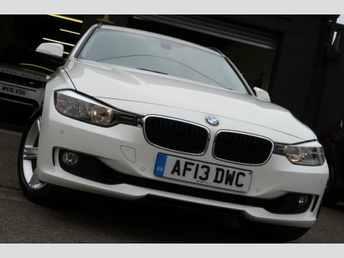 BMW 3 Series  2.0 328i SE Touring 5dr Petrol Auto Euro 6 (s/s) (