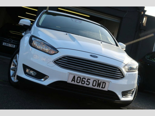 Ford Focus  1.6 Titanium Hatchback 5dr Petrol Powershift Euro 