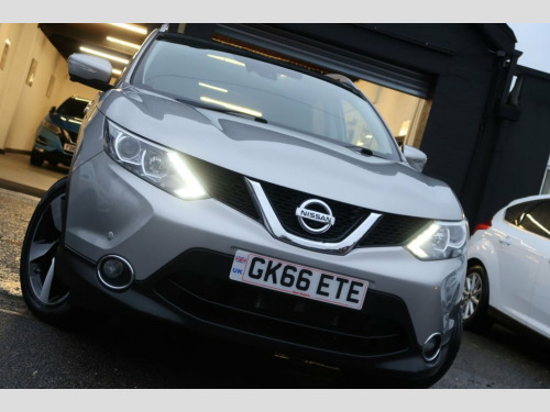 Nissan Qashqai  1.2 DIG-T N-Connecta SUV 5dr Petrol XTRON 2WD Euro