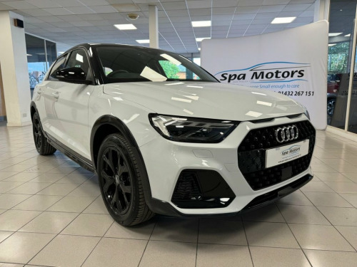 Audi A1  1.0 TFSI CITYCARVER 5d 114 BHP APPLE CAR PLAY, SAT