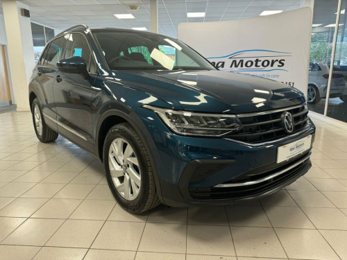 Volkswagen Tiguan  2.0 LIFE TDI DSG 5d 148 BHP