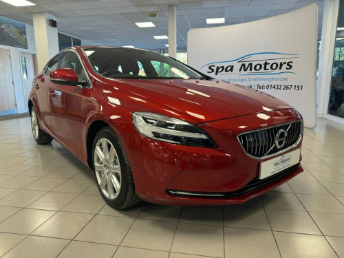 Volvo V40  1.5 T3 INSCRIPTION 5d 151 BHP