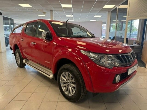 Mitsubishi L200  2.4 DI-D DC Warrior Pickup Double Cab 4dr Diesel M