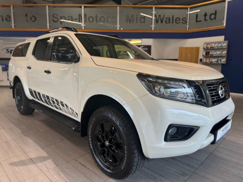 Nissan Navara  2.3 dCi N-Guard Pickup Double Cab 4dr Diesel Auto 