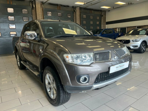 Mitsubishi L200  2.5 DI-D Barbarian Pickup Double Cab 4dr Diesel Ma