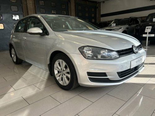 Volkswagen Golf  2.0 TDI BlueMotion Tech SE Hatchback 5dr Diesel Ma