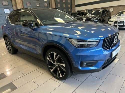Volvo XC40  2.0 T4 R-Design Pro SUV 5dr Petrol Auto AWD Euro 6 