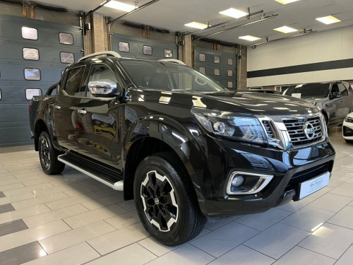 Nissan Navara  2.3 dCi Tekna Pickup Double Cab 4dr Diesel Auto 4W 