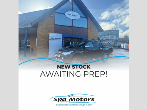 Mitsubishi L200  2.4 DI-D DC Titan Pickup Double Cab 4dr Diesel Man 