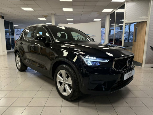 Volvo XC40  2.0 B3 MHEV Core SUV 5dr Petrol Hybrid DCT Auto Eu 