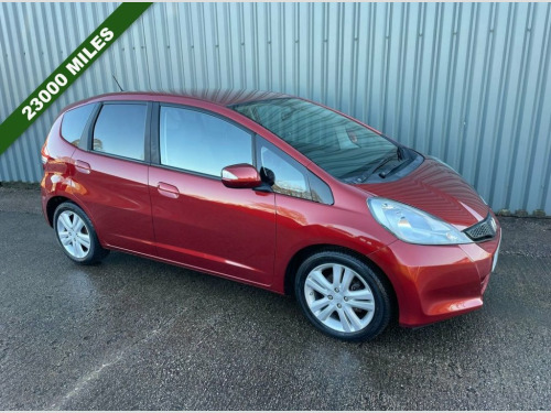 Honda Jazz  1.4 i-VTEC ES Plus Hatchback 5dr Petrol Manual Eur