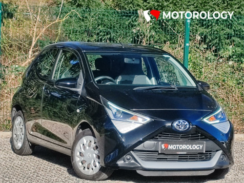 Toyota AYGO  1.0 VVT-i x-play Hatchback 5dr Petrol Manual Euro 6 (71 ps)