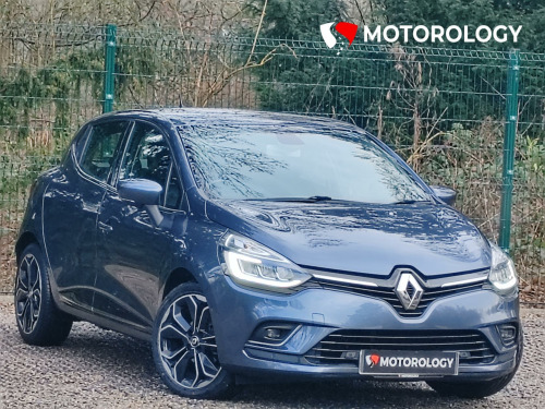 Renault Clio  1.2 TCe Signature Nav Hatchback 5dr Petrol Manual Euro 6 (s/s) (120 ps)