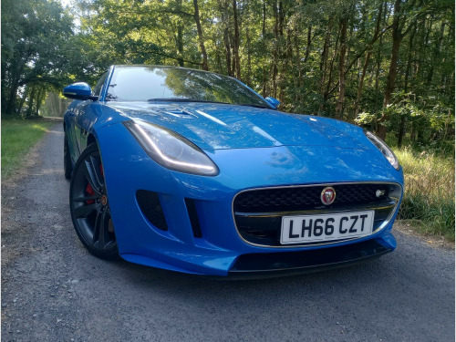 Jaguar F-TYPE  3.0 V6 British Design Edition Auto AWD Euro 6 (s/s) 2dr