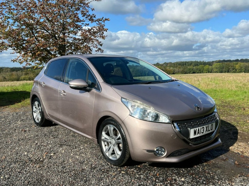 Peugeot 208  1.6 e-HDi Allure Hatchback 5dr Diesel Manual Euro 