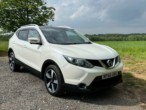 Nissan Qashqai  1.5 dCi N-Connecta SUV 5dr Diesel Manual 2WD Euro 