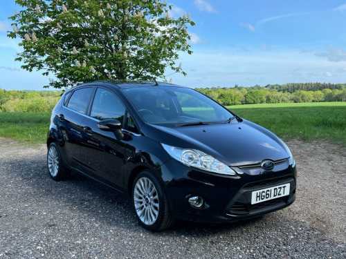 Ford Fiesta  1.4 Titanium Hatchback 5dr Petrol Automatic (154 g