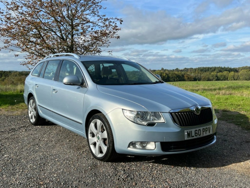 Skoda Superb  2.0 TDI Elegance Estate 5dr Diesel DSG Euro 5 (170
