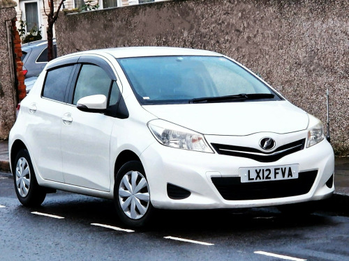 Toyota Yaris  1.3 Automatic PETROL 5 Door 41000 Miles . PX welcome . CHEAP on Fuel