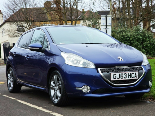 Peugeot 208  ALLURE 5-Door