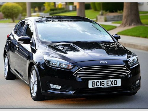 Ford Focus  ZETEC 5-Door