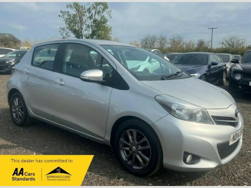 Toyota Yaris  VVT-I ICON PLUS 5-Door