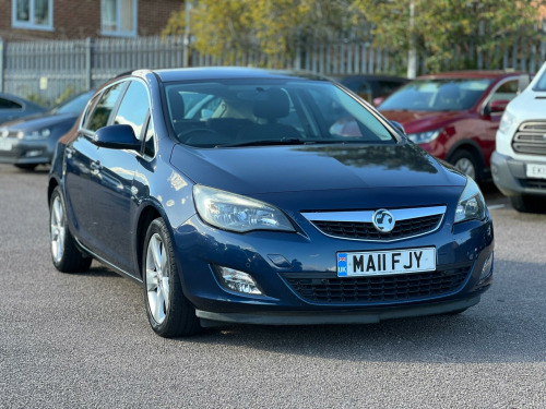 Vauxhall Astra  1.6 16v SRi Auto Euro 5 5dr