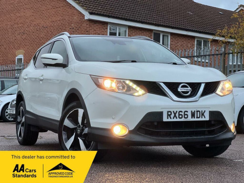 Nissan Qashqai  1.2 DIG-T N-Connecta 2WD Euro 6 (s/s) 5dr