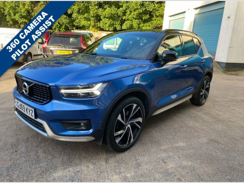 Volvo XC40  2.0 T5 R-DESIGN PRO AWD 5d 245 BHP